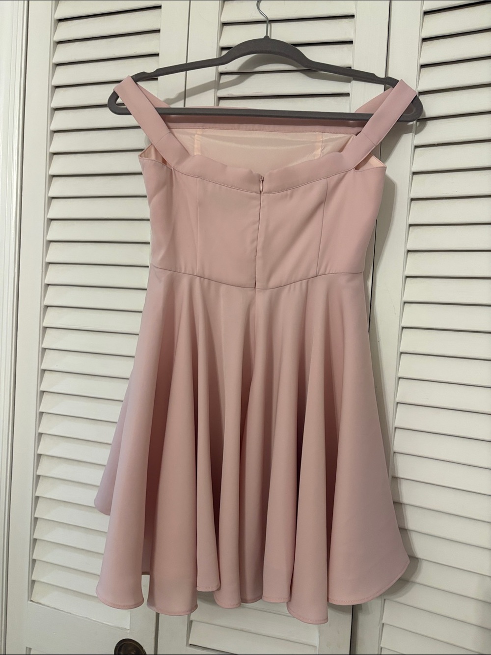 Michael Costello Soft Blush Pink Dress - Picture 3 of 3